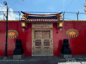 Mengunjungi Rumah Merah Heritage Lasem di Karangturi Rembang Mengunjungi Rumah Merah Heritage Lasem di Karangturi Rembang