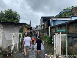 Alasan Warga Duri Kosambi Cengkareng Tak Pindah Meski Sering Kebanjiran Alasan Warga Duri Kosambi Cengkareng Tak Pindah Meski Sering Kebanjiran