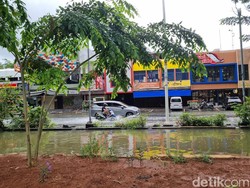 Banjir di Kelapa Gading, Warga: Jalan dan Kali Sampai Tak Terlihat