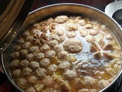 Bawa Duit Rp 11.000 Bisa Makan Bakso Enak di 5 Tempat di Jatinegara