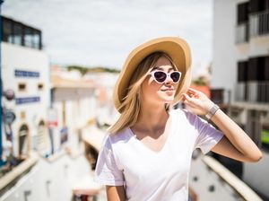 Tips Traveling Nyaman dengan Kacamata, Softlens dan Sunglasses