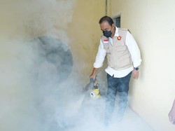 2 Anak Kena DBD, Legislator Gerindra Lakukan Fogging di Sidoarjo