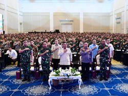 Video Prabowo ke TNI-Polri: Pangkat Saudara Penghormatan dari Rakyat