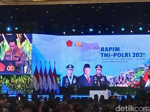 Kapolri Laporkan Dittipid PPA-PPO dan Desk Ketenagakerjaan ke Presiden Prabowo Kapolri Laporkan Dittipid PPA-PPO dan Desk Ketenagakerjaan ke Presiden Prabowo