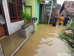 Puluhan Rumah di Juwana Pati Kebanjiran, Tinggi Air Nyaris Semeter