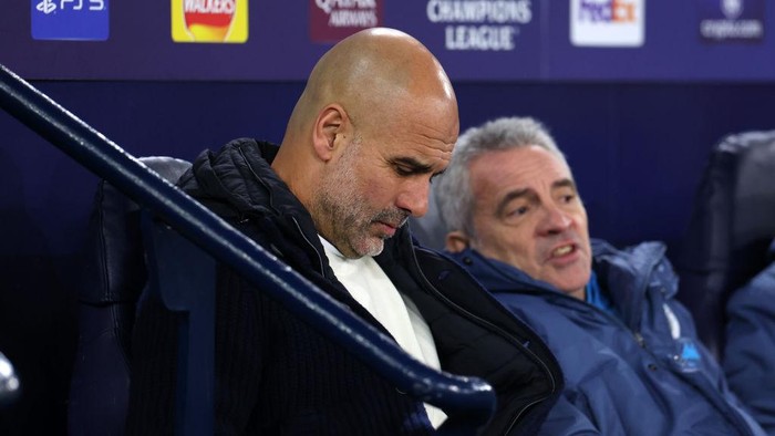 MANCHESTER, ENGLAND - JANUARY 29: Pep Guardiola, Manager of Manchester City prior to the UEFA Champions League 2024/25 League Phase MD8 match between Manchester City and Club Brugge KV at City of Manchester Stadium on January 29, 2025 in Manchester, England. (Photo by Molly Darlington/Copa/Getty Images)