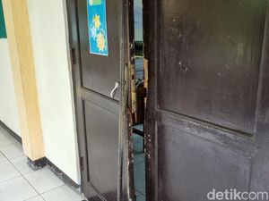 Emas Puluhan Gram Waka SMKN 1 Bantul Raib Dimaling, 5 Saksi Diperiksa Emas Puluhan Gram Waka SMKN 1 Bantul Raib Dimaling, 5 Saksi Diperiksa