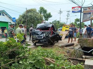 Basarnas Sebut H-7 hingga Hari H Idul Fitri Ada 3 Bencana Alam se-Jatim Basarnas Sebut H-7 hingga Hari H Idul Fitri Ada 3 Bencana Alam se-Jatim