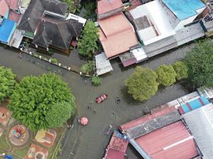 Potret Banjir Hari Ketiga di Samarinda Utara Potret Banjir Hari Ketiga di Samarinda Utara