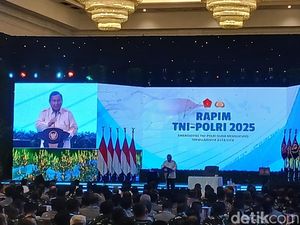 Prabowo di Rapim TNI-Polri: Pangkat Saudara Penghormatan dari Rakyat Prabowo di Rapim TNI-Polri: Pangkat Saudara Penghormatan dari Rakyat