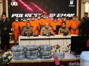 Akal Bulus Karyawan Atakrib Sleman Gondol Stok TV-AC Sampai Setengah Miliar Akal Bulus Karyawan Atakrib Sleman Gondol Stok TV-AC Sampai Setengah Miliar
