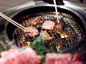 Makan AYCE Sampai Kekenyangan Bisa Picu Kematian? Ini Penjelasan Pakar FKUI