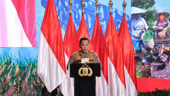 Kapolri Jenderal Listyo Sigit Prabowo memberi isyarat di Rapim Polisi Republik Indonesia 2025 Kapolri Jenderal Listyo Sigit Prabowo memberi isyarat di Rapim Polisi Republik Indonesia 2025