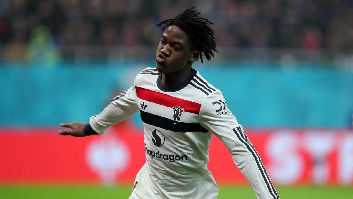 Kobbie Mainoo belum memperpanjang kontrak dengan Manchester United. (Foto: Inquam Photos via REUTERS/STEFAN CONSTANTIN)