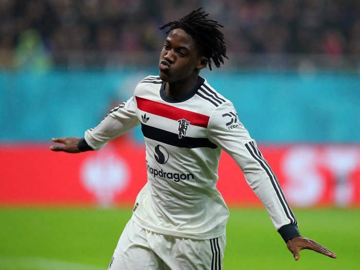 Soccer Football - Europa League - FCSB v Manchester United - National Arena, Bucharest, Romania - January 30, 2025 Manchester United's Kobbie Mainoo celebrates scoring their second goal Inquam Photos via REUTERS/Stefan Constantin ROMANIA OUT. NO COMMERCIAL OR EDITORIAL SALES IN ROMANIA. THIS IMAGE HAS BEEN SUPPLIED BY A THIRD PARTY.     TPX IMAGES OF THE DAY