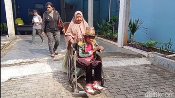 Pak Tarno Jelaskan Nekat Pulang ke Sariyah Naik Ojek dengan Kondisi Stroke