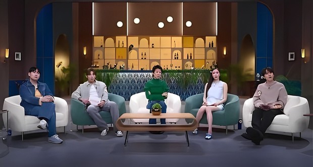 Potret para panelis 'Single's Inferno 4'/ Foto: youtube.com/netflixkorea Potret para panelis 'Single's Inferno 4'