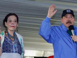 Presiden Nikaragua Makin Berkuasa, Istri Pun Diberi Jabatan