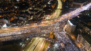 Ribuan Mahasiswa Serbia Blokir Jalan Protes Pemerintah Korupsi