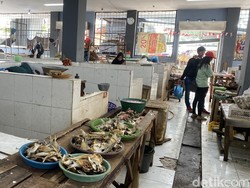 Harga Ikan di Pasar Tambaklorok Semarang Melejit Imbas Cuaca Buruk