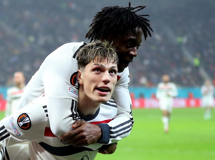 Soccer Football - Europa League - FCSB v Manchester United - National Arena, Bucharest, Romania - January 30, 2025 Manchester United's Kobbie Mainoo celebrates scoring their second goal with Alejandro Garnacho Inquam Photos via REUTERS/Stefan Constanttin 22 ROMANIA OUT. NO COMMERCIAL OR EDITORIAL SALES IN ROMANIA. THIS IMAGE HAS BEEN SUPPLIED BY A THIRD PARTY.