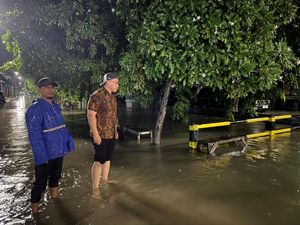 Kenneth DPRD DKJ Minta Penanganan Banjir Jakarta Dievaluasi Kenneth DPRD DKJ Minta Penanganan Banjir Jakarta Dievaluasi