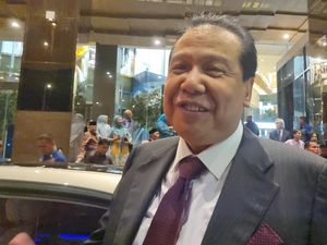 Video: Chairul Tanjung Ucapkan Selamat Atas Pernikahan Putra Hatta Rajasa-Cucu JK Video: Chairul Tanjung Ucapkan Selamat Atas Pernikahan Putra Hatta Rajasa-Cucu JK