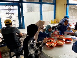 Nostalgia dengan Pempek Palembang MM Sekeloa Bandung
