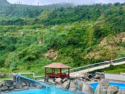 Pemandian Air Hangat Geothermal di Dieng