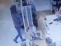 Viral Komplotan Emak-emak Curi Ponsel di Mal Kota Batu