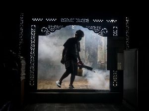 Fogging untuk Antisipasi DBD di Solo