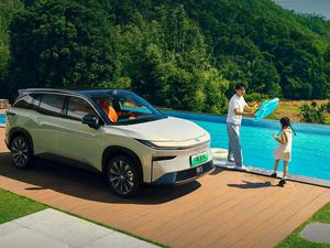 Mobil Listrik Baru Toyota Meluncur Bulan Depan, Dijual Mulai Rp 200 Jutaan!