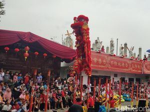 Kemeriahan Festival Kampung Lebak di Ciamis