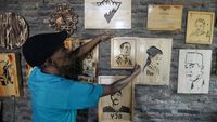 Keren! Kerajinan Lukisan Siluet Ini Terbuat dari Limbah Kayu Jati Belanda