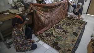 Keren! Kain Ecoprint Ini Hasil Karya Penyandang Disabilitas di Ternate