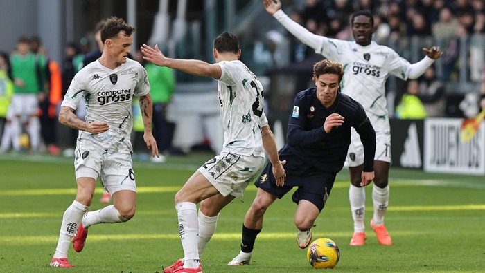 Kenan Yildiz participates in the Serie A 2024-2025 match between Juventus and Empoli in Turin, Italy, on February 2, 2025. (Photo by Loris Roselli/NurPhoto via Getty Images)