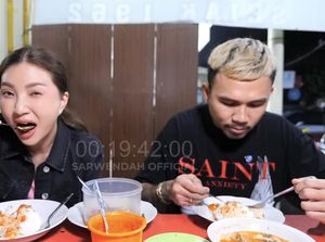 Sarwendah Masak Shabu hingga Makan Soto Betawi Bareng Roy Ricardo Sarwendah Masak Shabu hingga Makan Soto Betawi Bareng Roy Ricardo