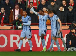 Brentford Vs Tottenham: The Lilywhites Menang 2-0