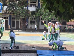 Larangan Pelajar Bawa HP ke Sekolah Meluas, Kini Berlaku bagi Santri MI-MTs