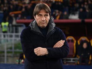 Conte: TV Harus Terima Kasih ke Napoli yang Buat Serie A Tetap Seru Conte: TV Harus Terima Kasih ke Napoli yang Buat Serie A Tetap Seru