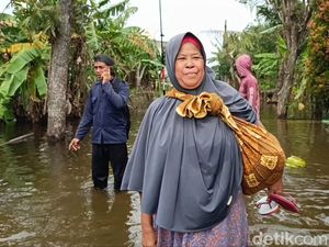 900 Rumah di Demak Kebanjiran, Warga Mulai Mengungsi 900 Rumah di Demak Kebanjiran, Warga Mulai Mengungsi