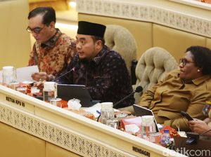Ketua KPU Saat Rapat di DPR: PSU di 4 Pilkada Ini karena TSM Ketua KPU Saat Rapat di DPR: PSU di 4 Pilkada Ini karena TSM