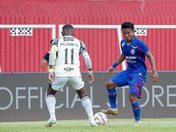 Arema FC Menang Tipis atas Bali United dalam Pertarungan Sengit 1-0