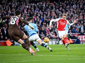 Babak I: Arsenal Ungguli Man City 1-0