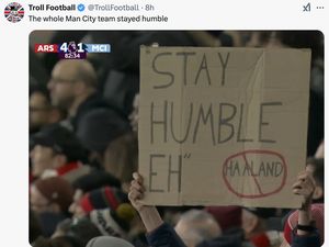 Man City Dihajar Arsenal, Haaland Dihantam Meme Stay Humble