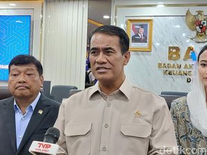 Jawaban Mentan soal Anggaran Dipangkas: Doakan Sehat Selalu Jawaban Mentan soal Anggaran Dipangkas: Doakan Sehat Selalu