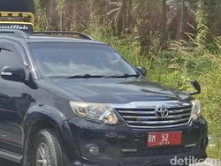 Penjelasan Kadis Perkebunan Riau soal Mobil Lawan Arah di Tengah Kemacetan