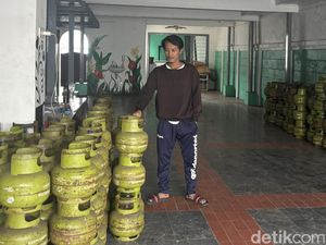 Pangkalan Elpiji 3 Kg Surabaya Batasi Penjualan demi Cegah Pengecer Nakal Pangkalan Elpiji 3 Kg Surabaya Batasi Penjualan demi Cegah Pengecer Nakal