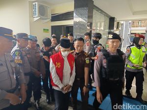 Divonis 15 Tahun Bui, Labib Pencabul Santri di Magelang Ajukan Banding Divonis 15 Tahun Bui, Labib Pencabul Santri di Magelang Ajukan Banding