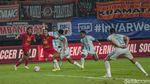 Persija Ditahan Imbang PSBS Biak